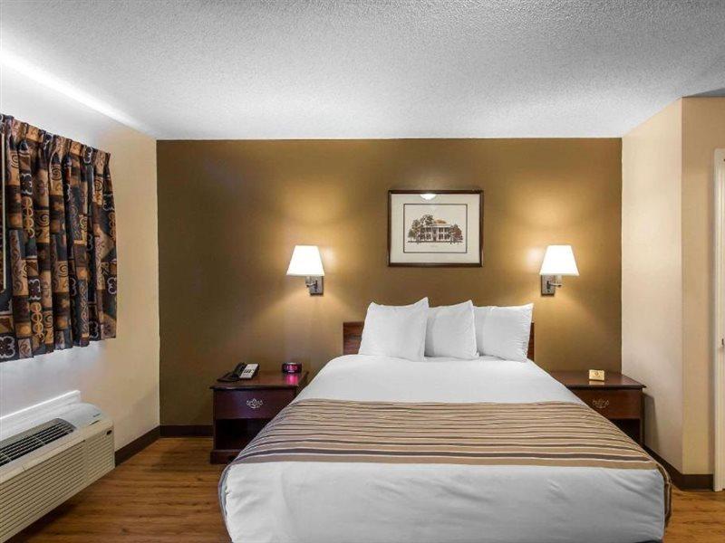 נאשוויל Suburban Extended Stay Hotel Hermitage מראה חיצוני תמונה